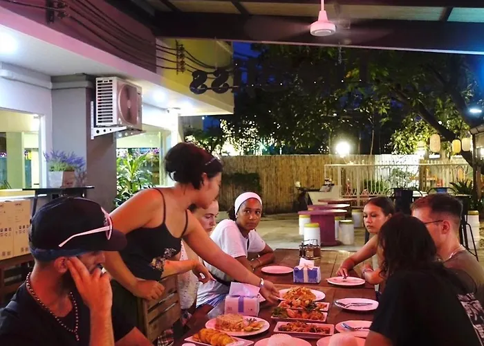 Revolution Khao San By The Bliss Ostello Bangkok